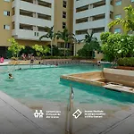 Hot Beach Suites