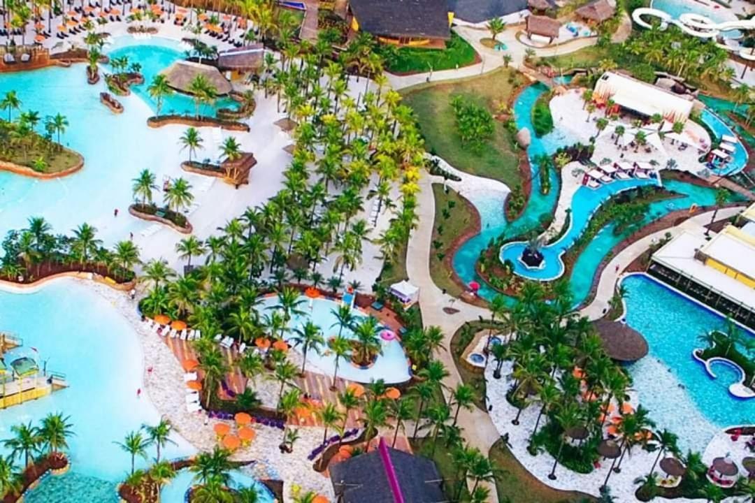 Resort Hot